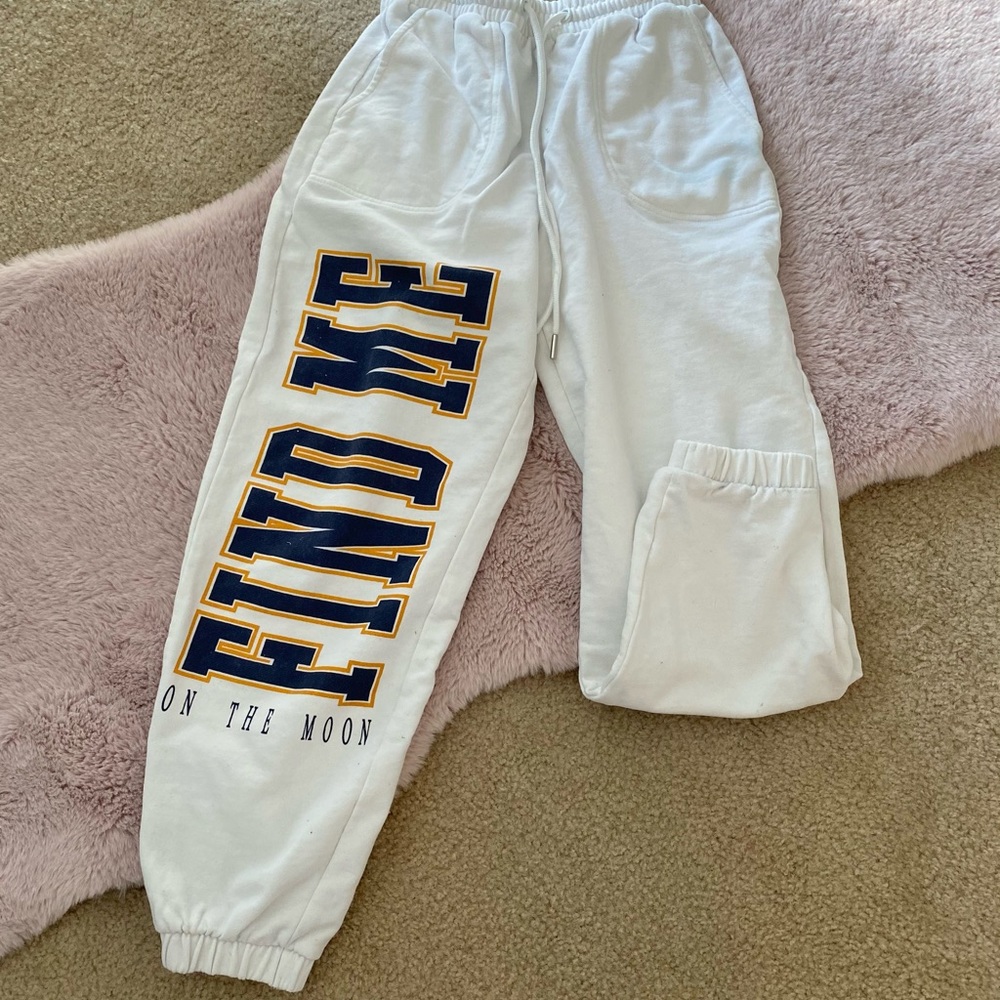 Bershka White Sweet-pants
